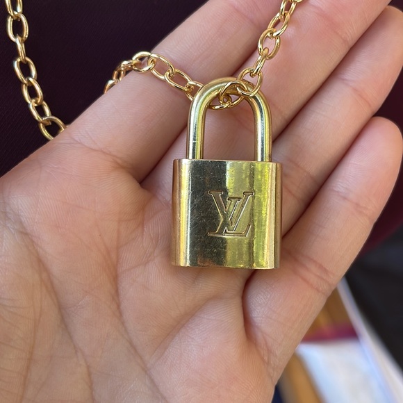 Beautiful Louis Vuitton Lock and Key Charm Necklace - Picture 5 of 6